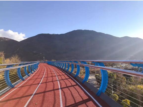 大理空中跑道驚艷亮相…網(wǎng)紅打卡新地標(biāo)！
