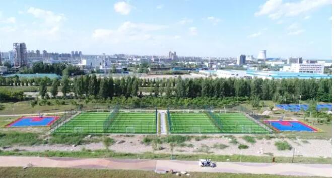學(xué)校足球場(chǎng)人造草坪施工步驟