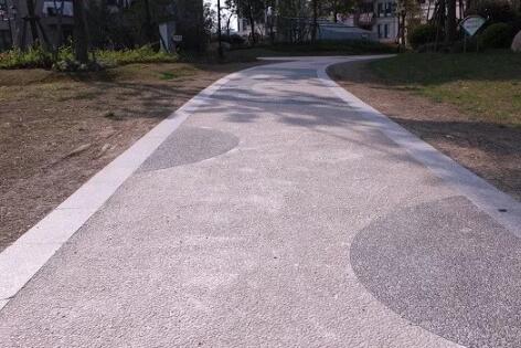 景觀 公園 廣場(chǎng)適合用什么地坪？